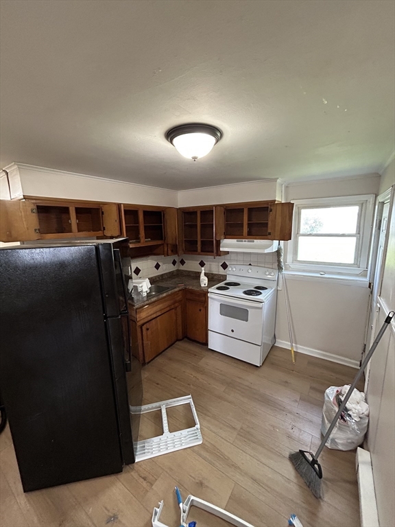 148 Charlton St C