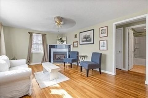 47 Esta Rd Plymouth MA 02360