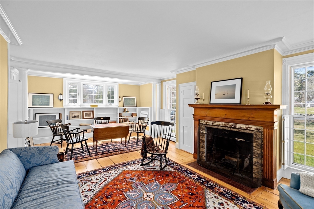 18 Pine Island Road