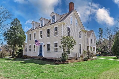 18 Pine Island Road Mattapoisett MA 02739