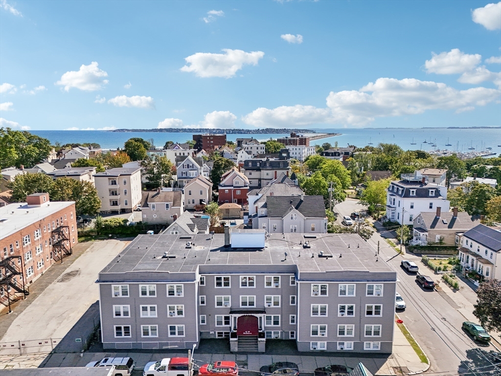 42 W Baltimore St 22