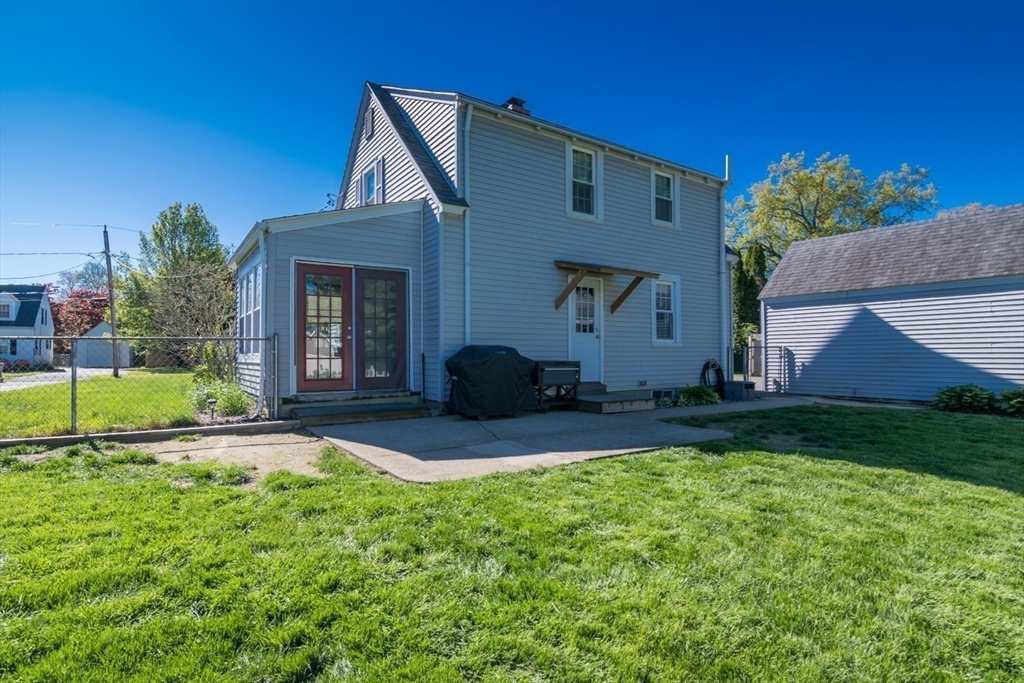 77 Lindbergh Blvd, Westfield, MA Photo #24