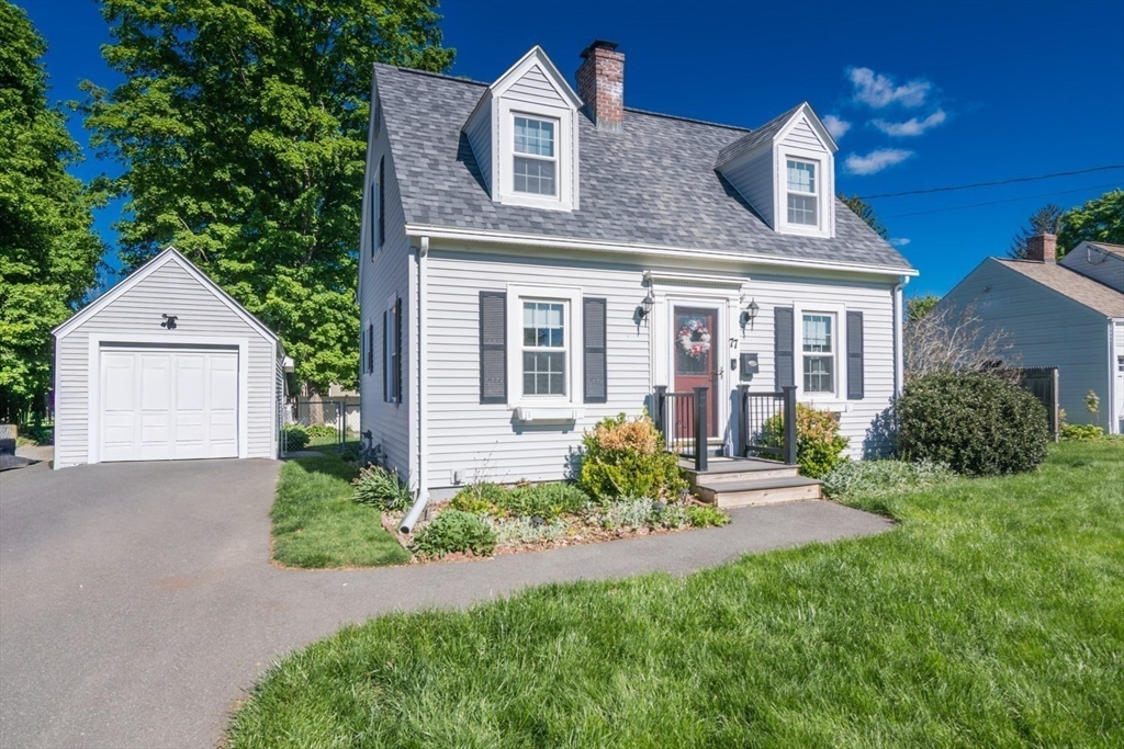 77 Lindbergh Blvd, Westfield, MA Photo #3