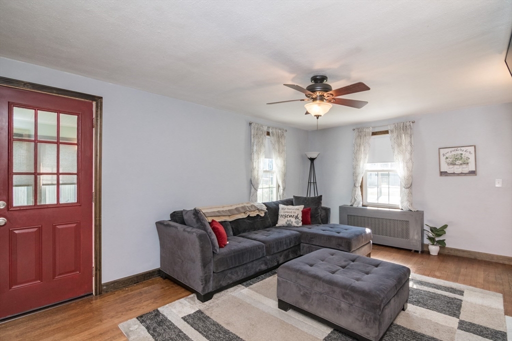 77 Lindbergh Blvd, Westfield, MA Photo #14