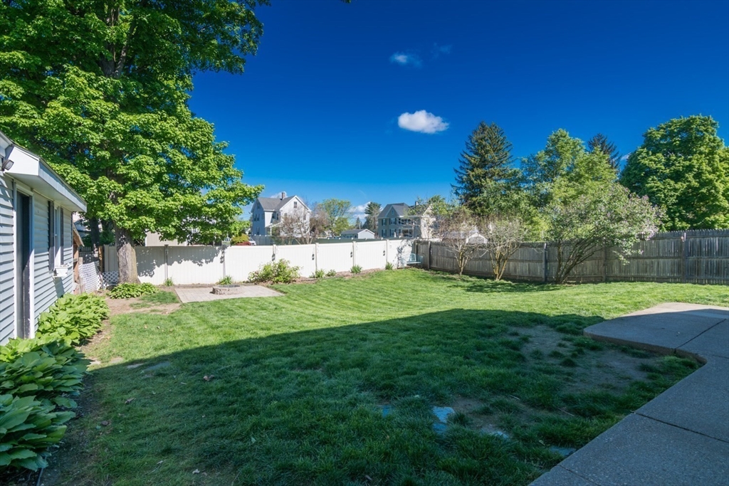 77 Lindbergh Blvd, Westfield, MA Photo #25