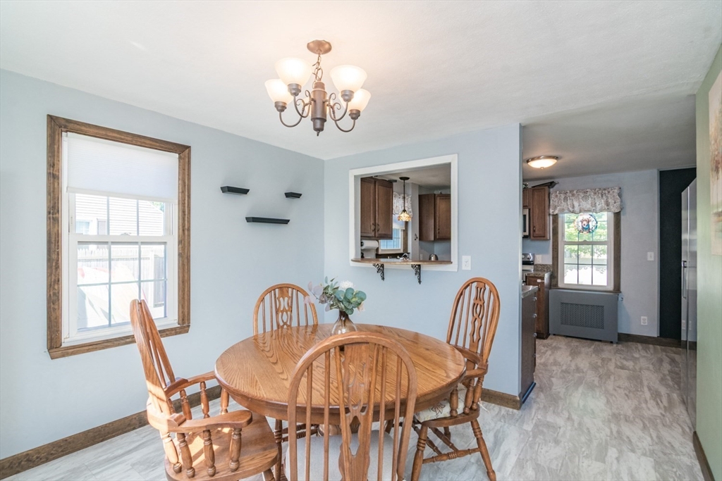 77 Lindbergh Blvd, Westfield, MA Photo #10