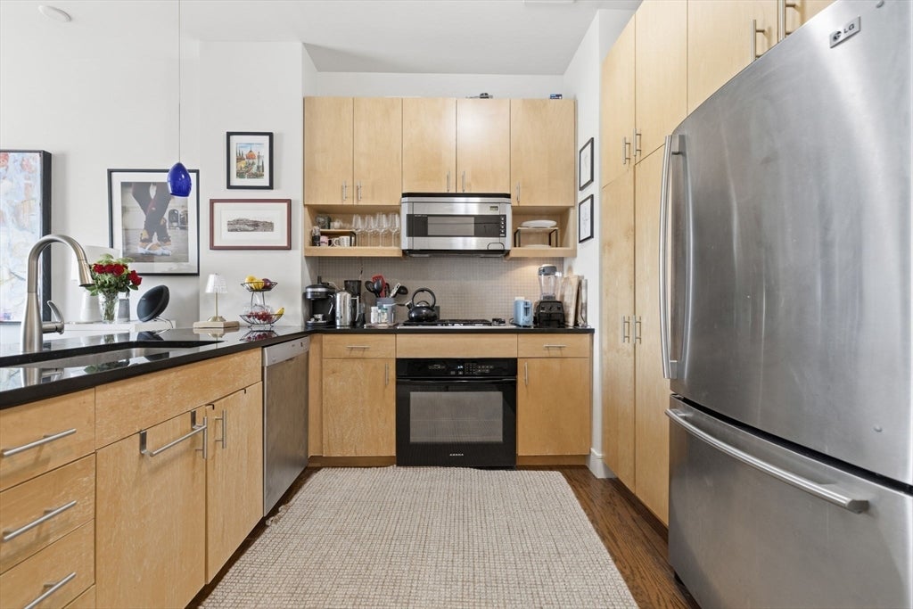 700 Harrison Ave 613