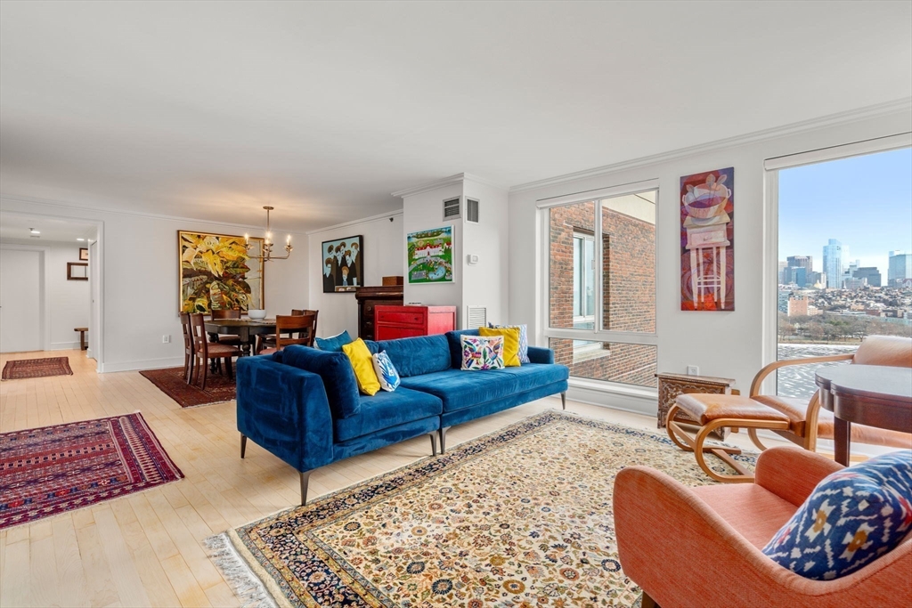 75-83 Cambridge Parkway E1202