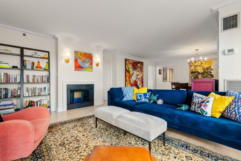 75-83 Cambridge Parkway E1202