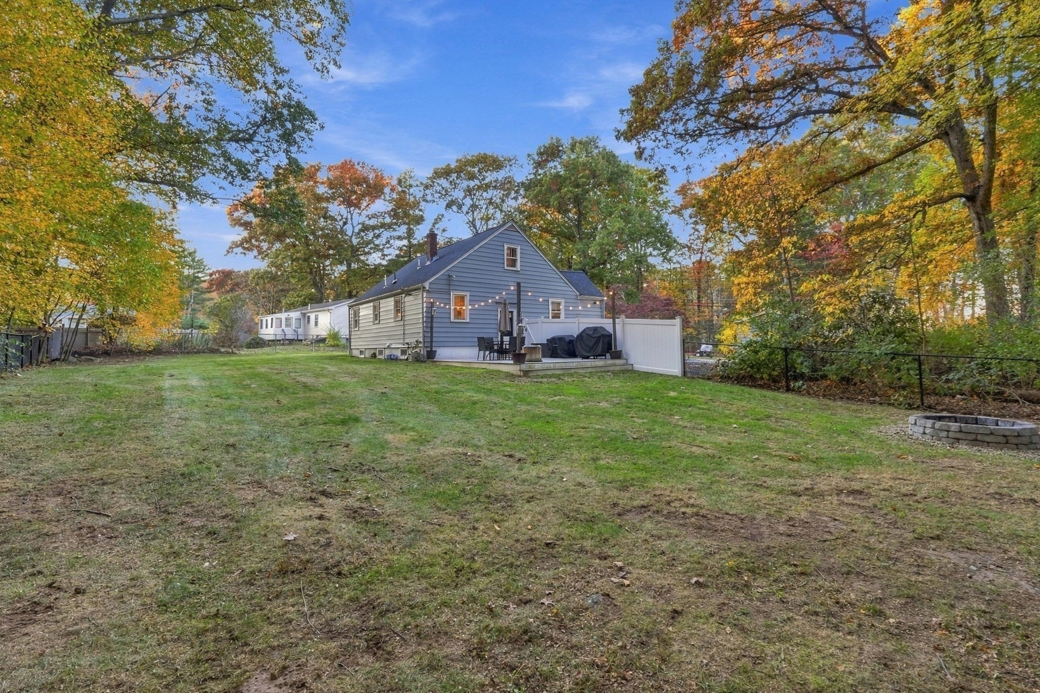15 Cross St, Bellingham, MA, 15 Cross St, Bellingham, MA Photo #33