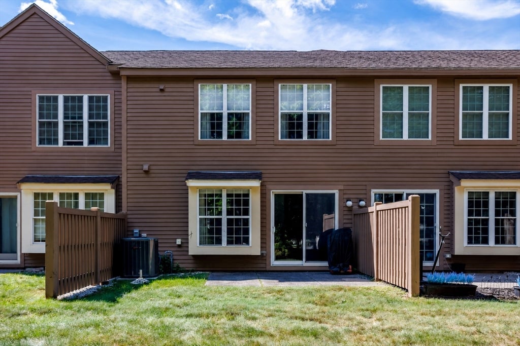 512 Ridgefield Cir #C, Clinton, MA Photo #24