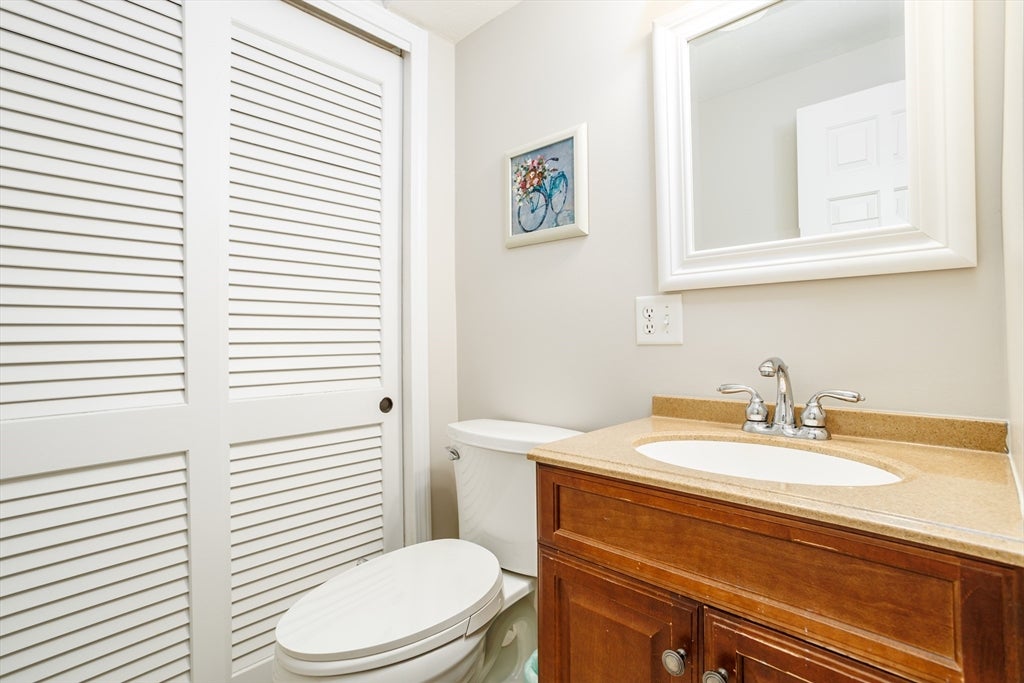 512 Ridgefield Cir #C, Clinton, MA Photo #13