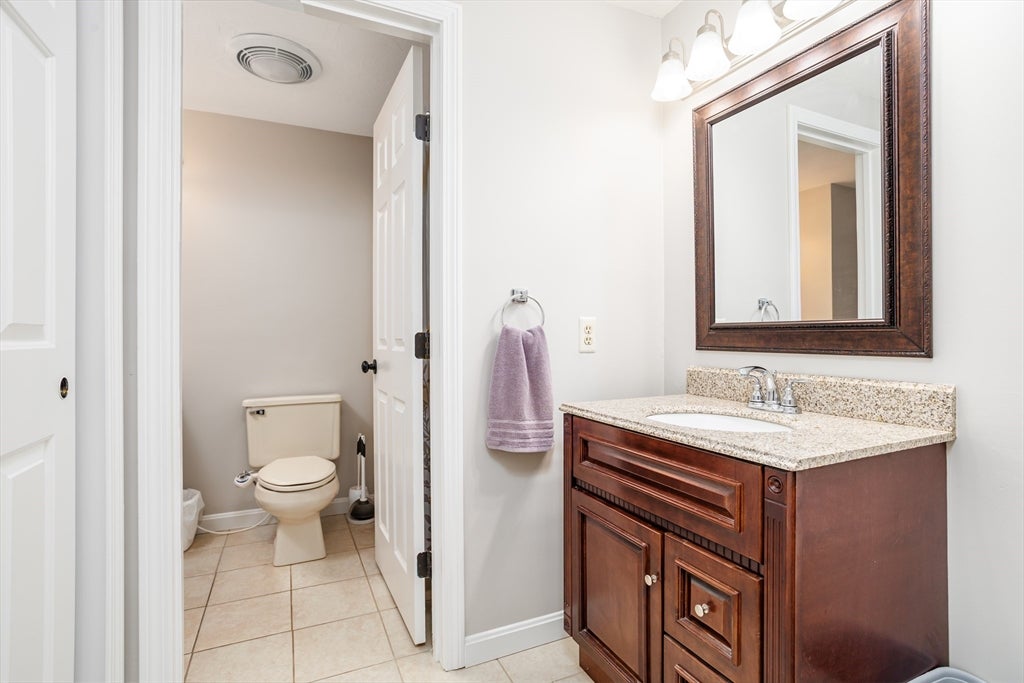 512 Ridgefield Cir #C, Clinton, MA Photo #19
