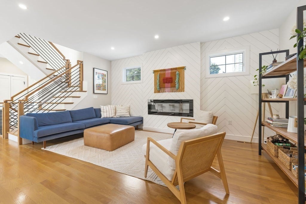 167 Chapel St #167, Newton, MA, 167 Chapel St #167, Newton, MA Photo #6