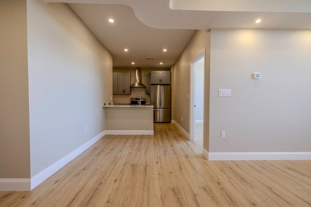 340 Main St 703