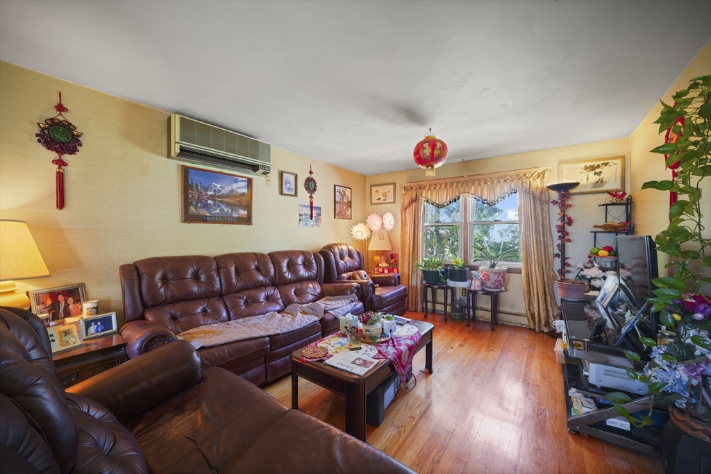 161 Columba St