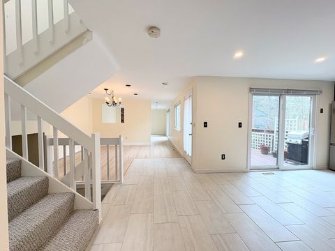 93 Spyglass Hill Drive 93 Ashland MA 01721