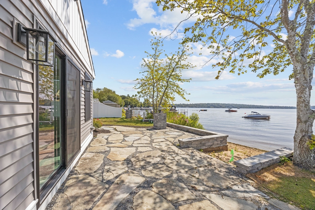 17 Shore Avenue