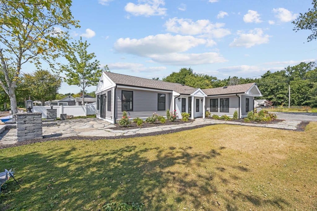 17 Shore Avenue