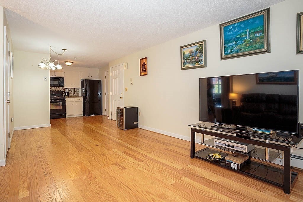 305 Pine St #6, Lowell, MA, 305 Pine St #6, Lowell, MA Photo #6