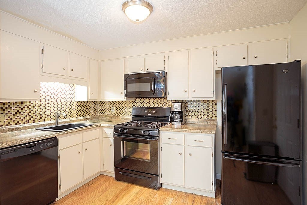 305 Pine St #6, Lowell, MA, 305 Pine St #6, Lowell, MA Photo #2