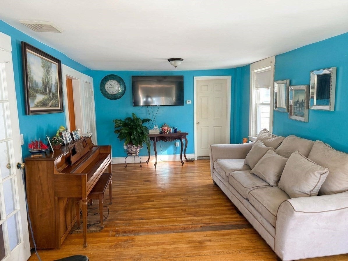Photo of 84 East ST, Foxboro, MA