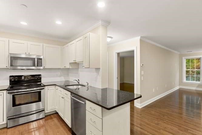 10 Crowninshield St #103, Peabody, MA Photo #14
