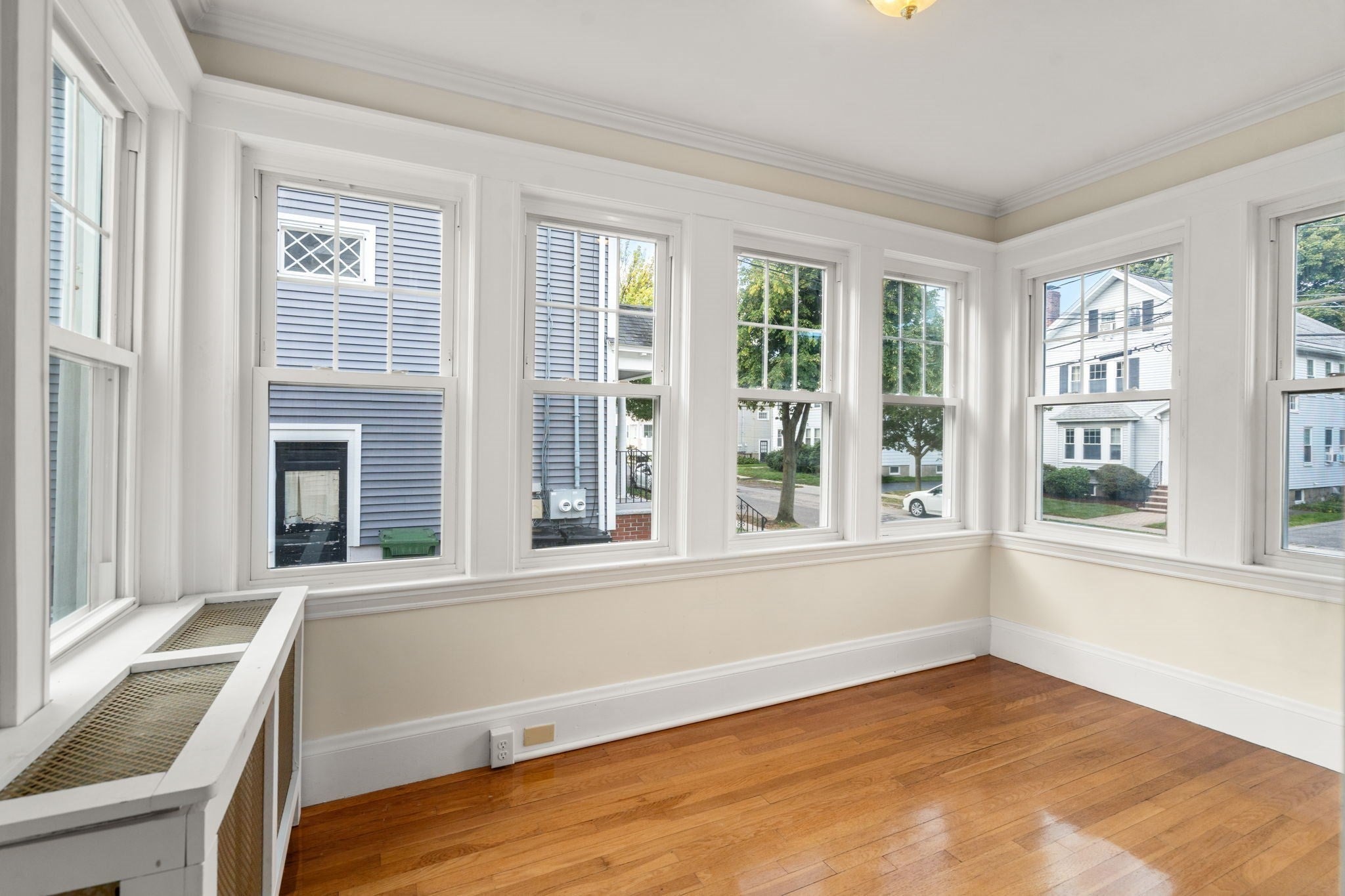 106 Poplar St 1