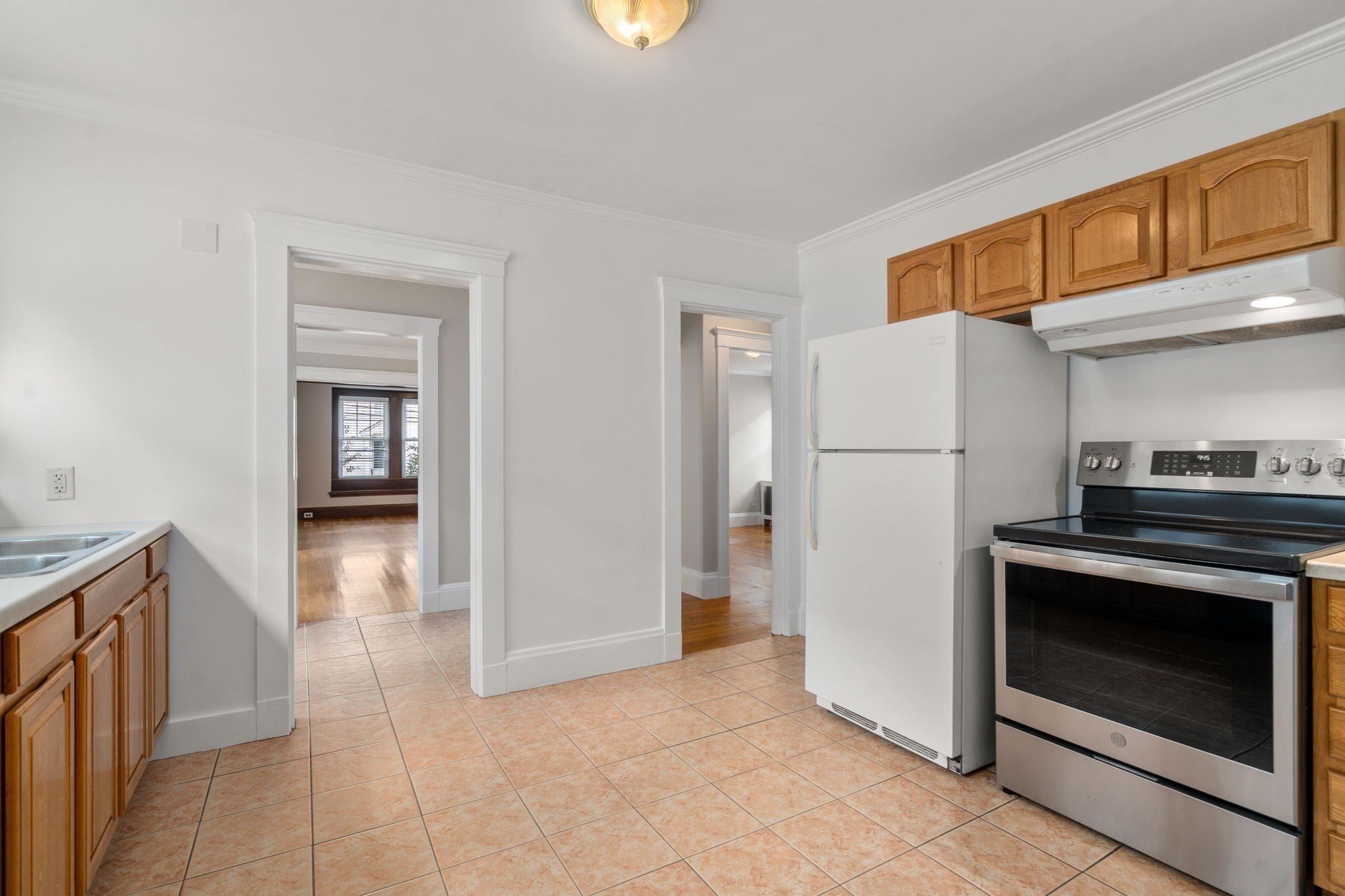 106 Poplar St #1, Watertown, MA Photo #6