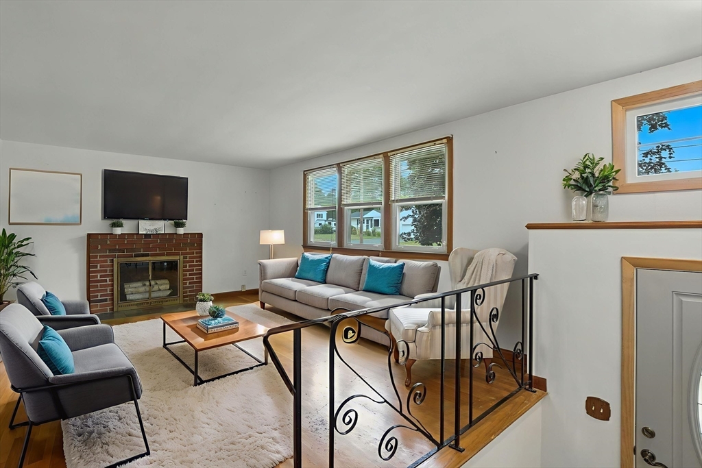 12 Wellington Dr