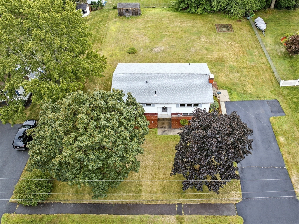 12 Wellington Dr