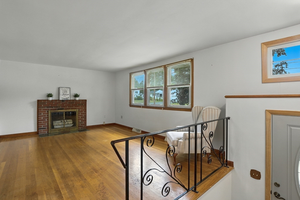 12 Wellington Dr