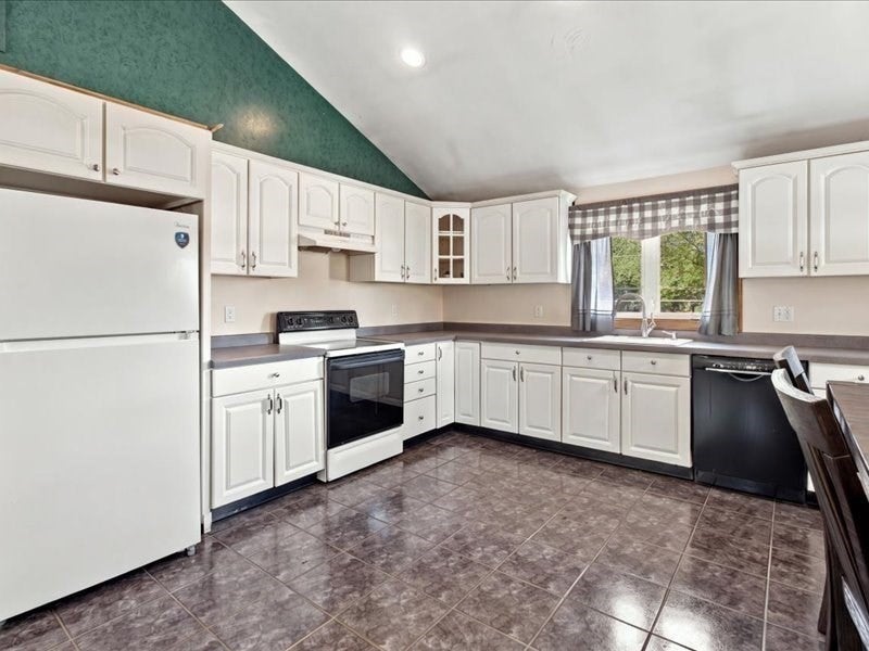 5 Donegal Rd, Peabody, MA Photo #20