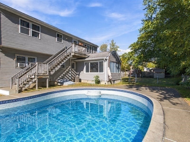 5 Donegal Rd, Peabody, MA Photo #34
