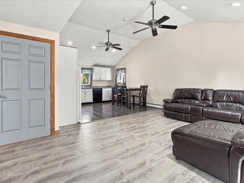 5 Donegal Rd, Peabody, MA Photo #21