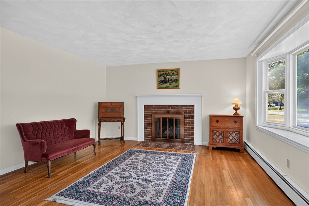 15 Burbank Ln, Lancaster, MA, 15 Burbank Ln, Lancaster, MA Photo #6