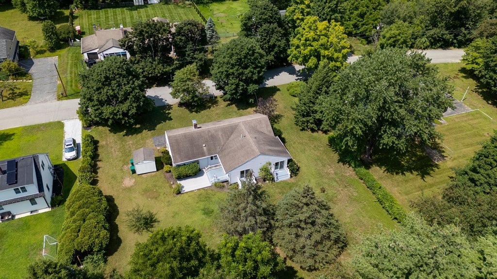 15 Burbank Ln