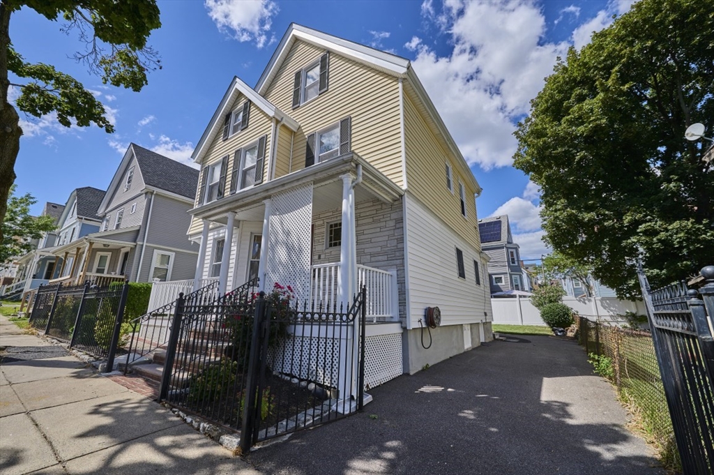 16 Oakley St