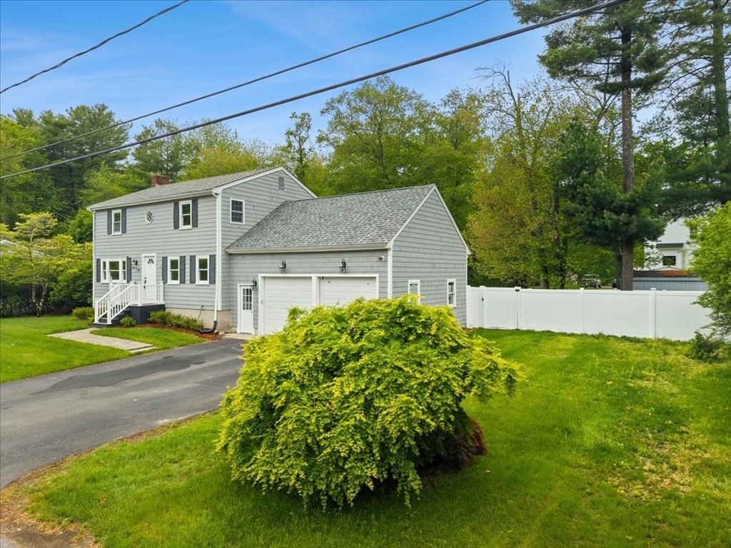 13 Lydon Lane