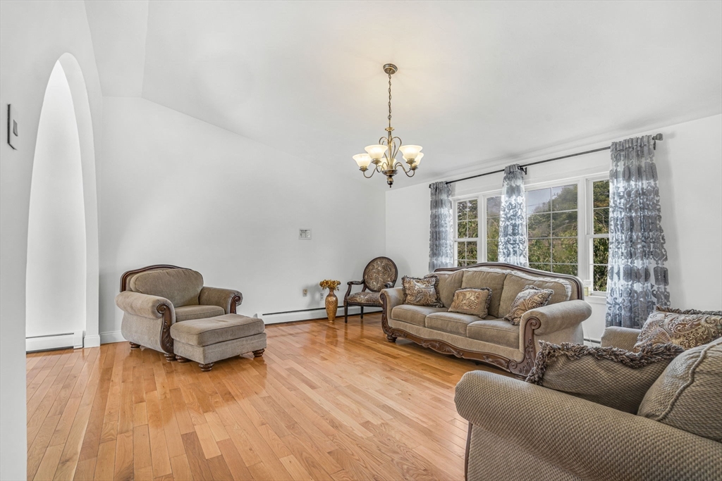 293 Wildwood Ave