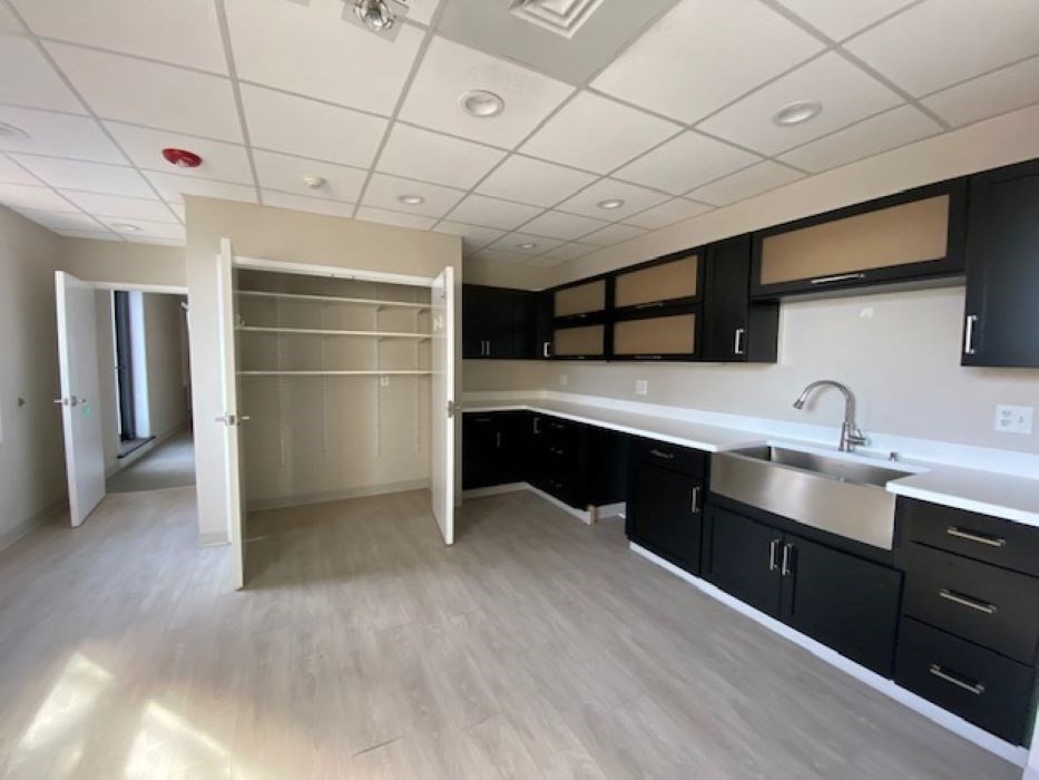 607 North Avenue 12-1C