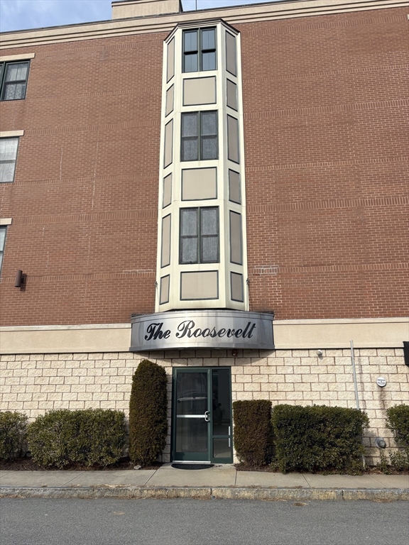 266 North Main Street 3