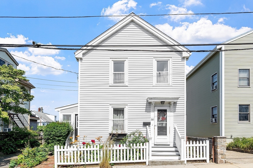 50 Tracey St
