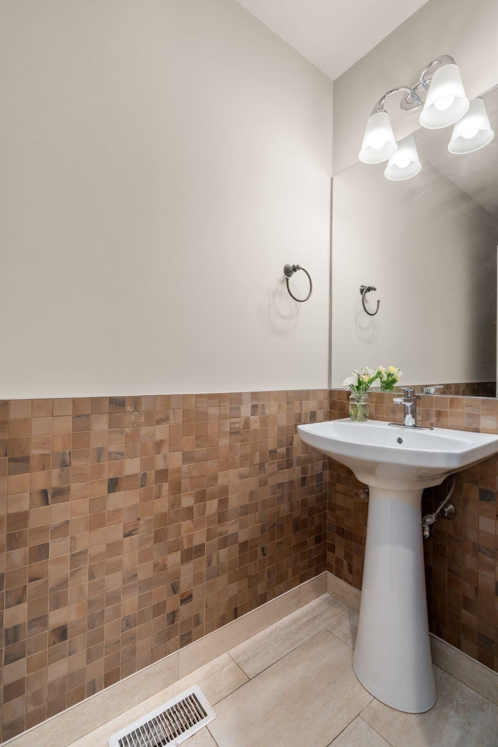 104-108 Hull St #108, Newton, MA, 104-108 Hull St #108, Newton, MA Photo #13