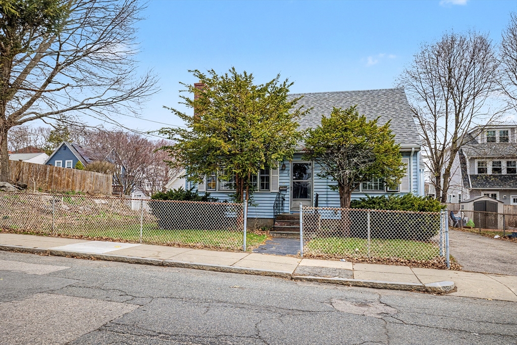 66 Edgemere Rd