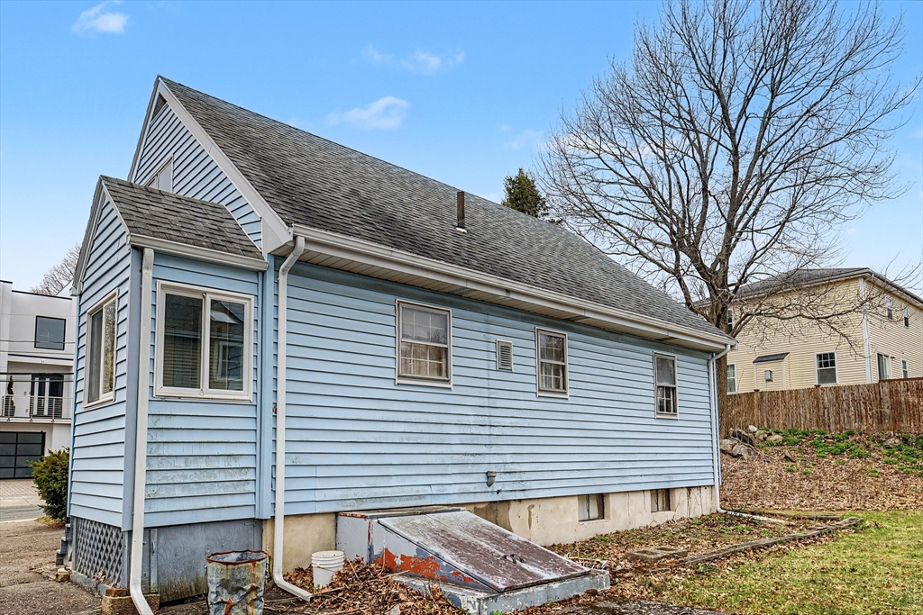 66 Edgemere Rd