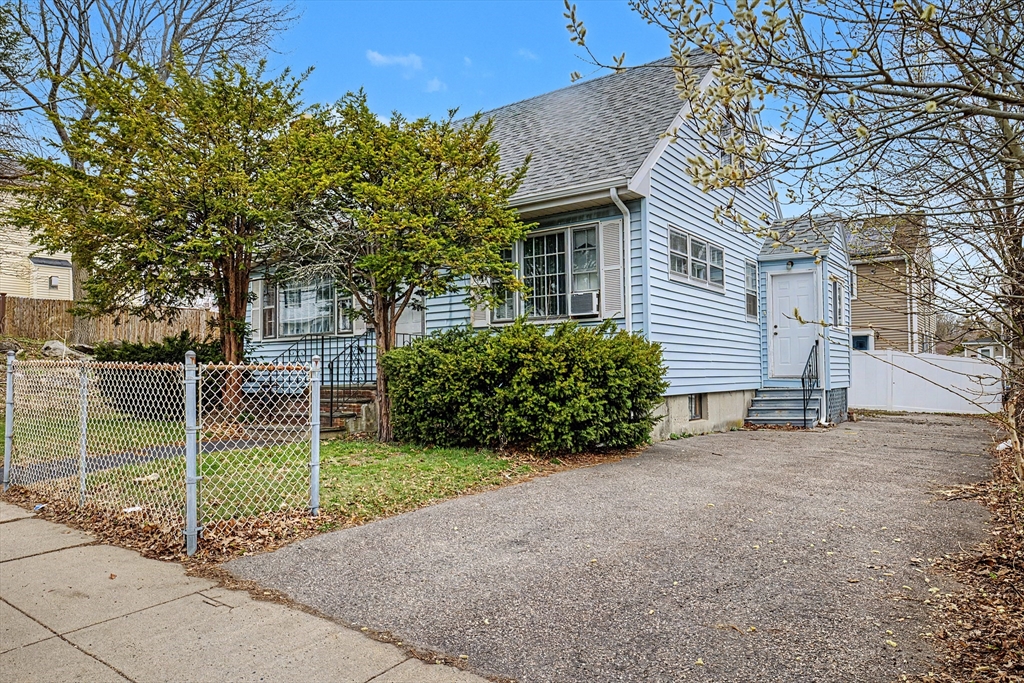 66 Edgemere Rd