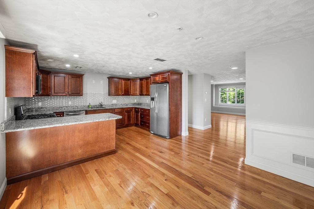 1 Olson St 17