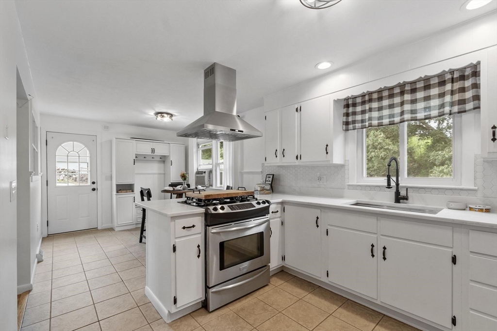 48 Anthony Rd