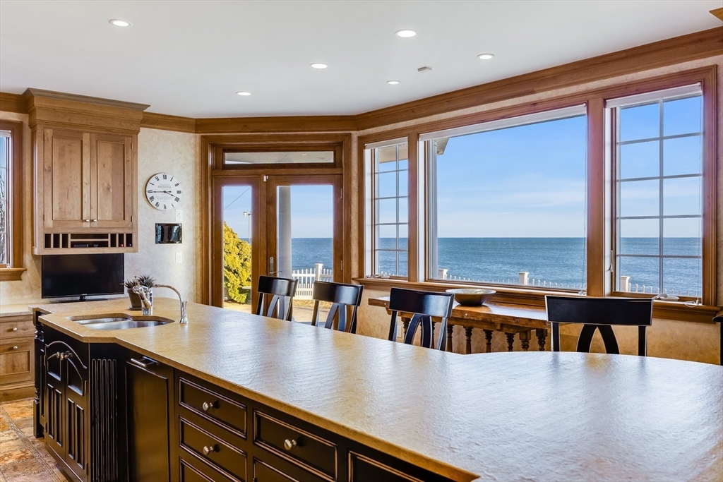 Mashpee, Massachusetts 02649, United States, 5 Bedrooms Bedrooms, ,7 BathroomsBathrooms,Residential,Active,96532